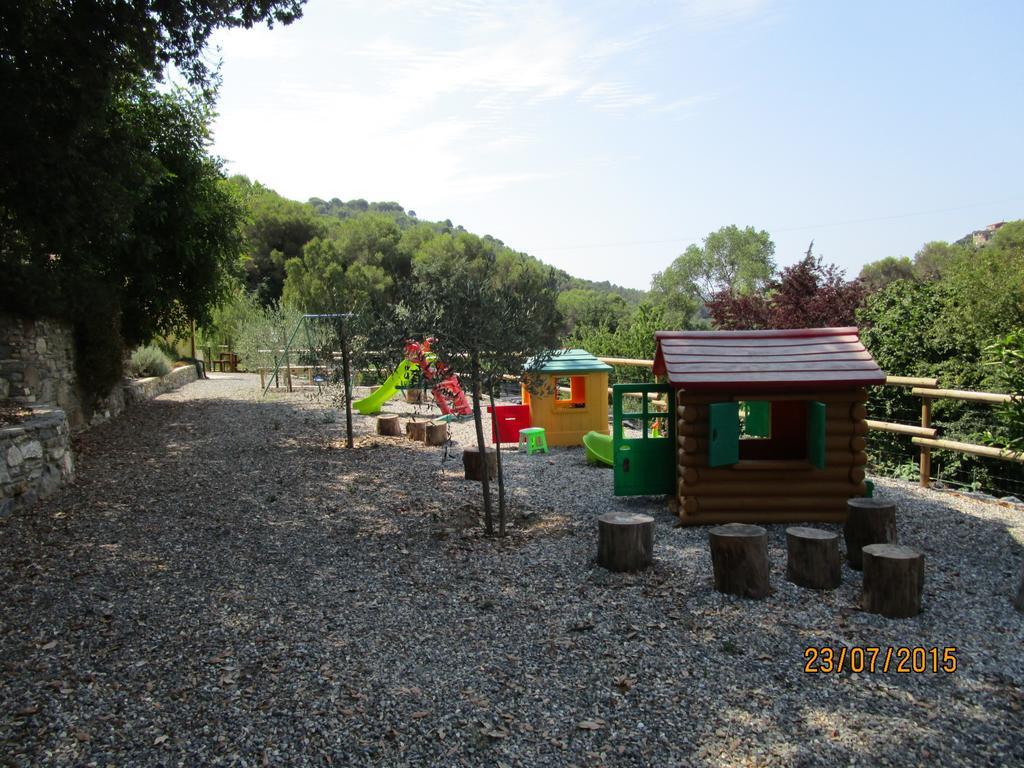 Agriturismo Rio Castello Marina dʼMarina dʼAndora Екстериор снимка