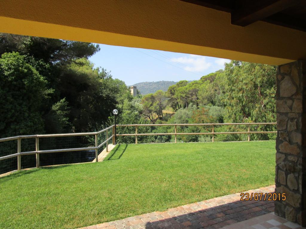 Agriturismo Rio Castello Marina dʼMarina dʼAndora Екстериор снимка