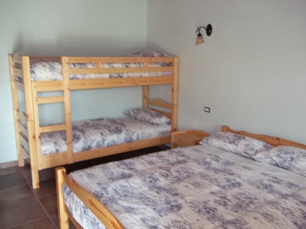 Agriturismo Rio Castello Marina dʼMarina dʼAndora Стая снимка